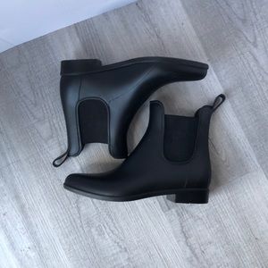 J. Crew Chelsea Rubber Boots Size 7